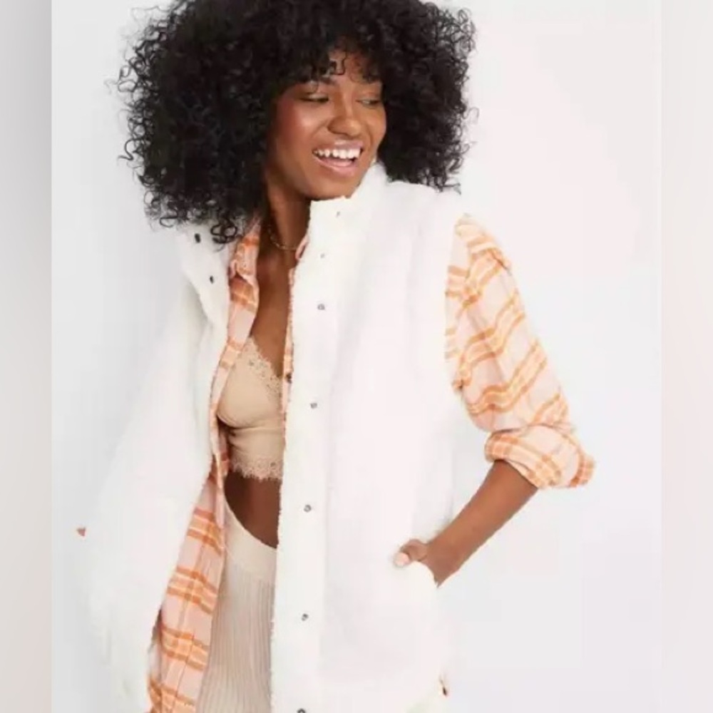 aerie White Faux-Sherpa Vest